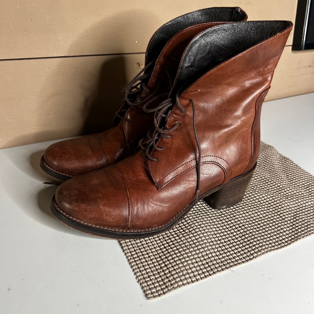 Latitude Femme Brown Leather Lace Up Cap Toe Ankle Boots Made in Italy Size 38